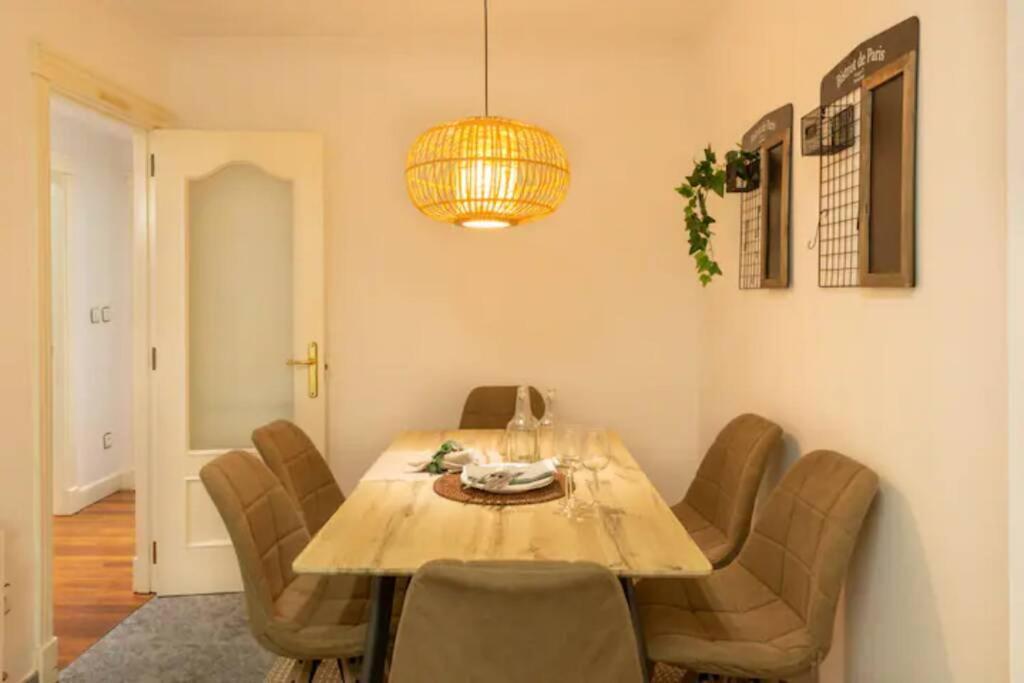 Exclusivo Apartamento En El Casco Viejo Bilbao Exterior photo
